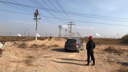 烏海電業(yè)局農(nóng)電處千里山農(nóng)電所：開展冬季設(shè)備巡視，確保安全生產(chǎn)