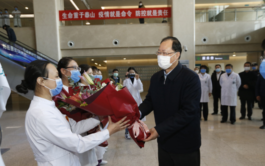 毛偉明董事長到北京電力醫(yī)院、白廣路辦公區(qū)檢查疫情防控工作并開展調(diào)研