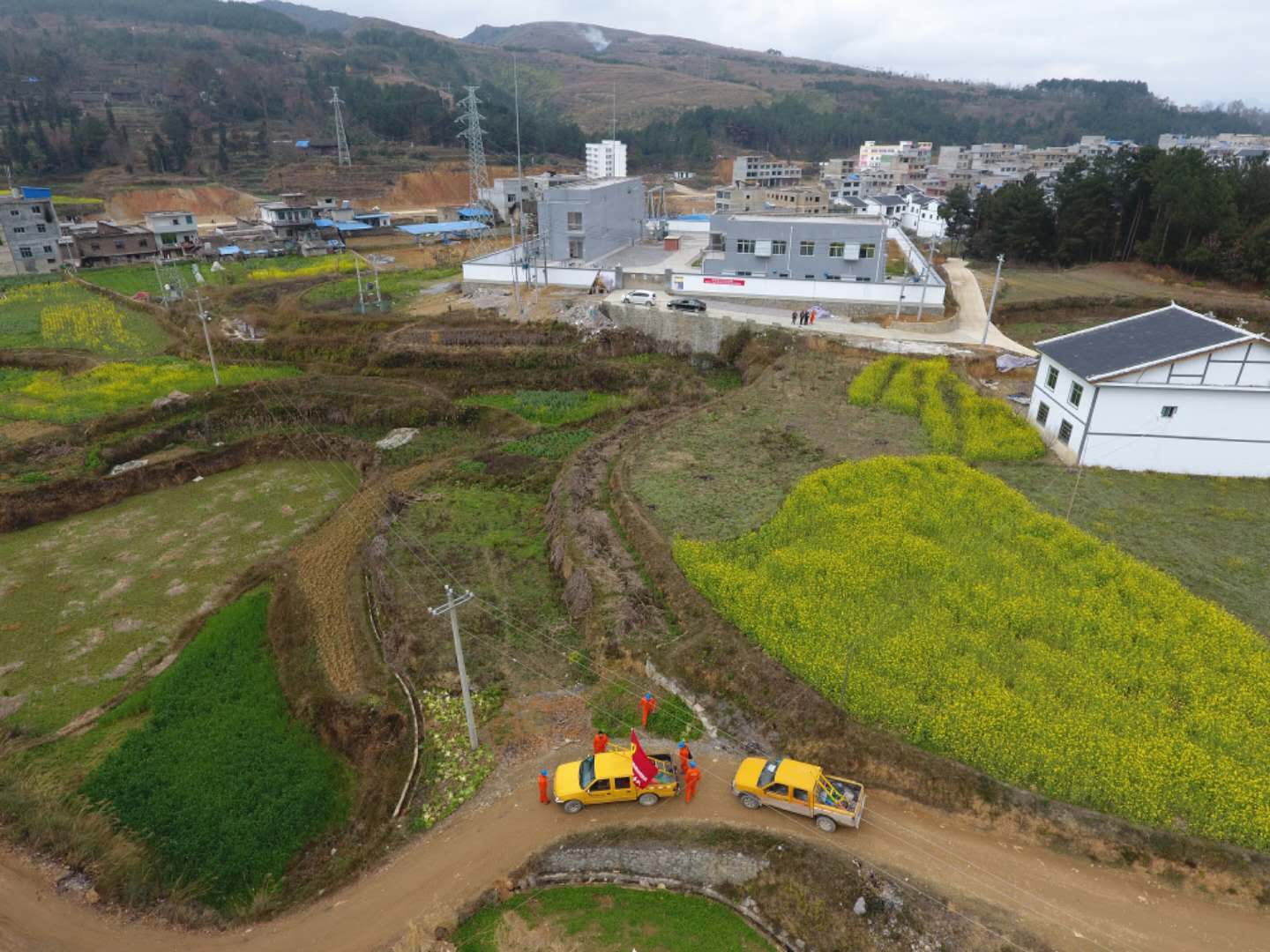 平塘供電局：防疫期間，“指尖服務(wù)”確保春耕用電