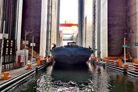 單日通貨7500噸，向家壩升船機通航創(chuàng)紀(jì)錄