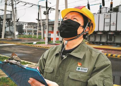 關(guān)鍵時刻，我必須在——記湖北襄陽供電公司檢修分公司余嶺運維班班長韓小勇