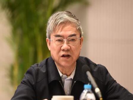 鄔賀銓?zhuān)捍蛟靸蓚€(gè)平臺(tái) 奠定智慧城市高質(zhì)量發(fā)展良好基礎(chǔ)