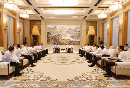 湖北省委書(shū)記應(yīng)勇、省長(zhǎng)王曉東會(huì)見(jiàn)國(guó)家電網(wǎng)董事長(zhǎng)、黨組書(shū)記毛偉明