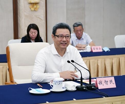 國家電投黨組書記、董事長錢智民拜會重慶市委副書記、市長唐良智