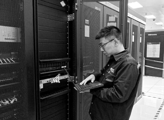 王?。?干一行,愛一行,鉆一行