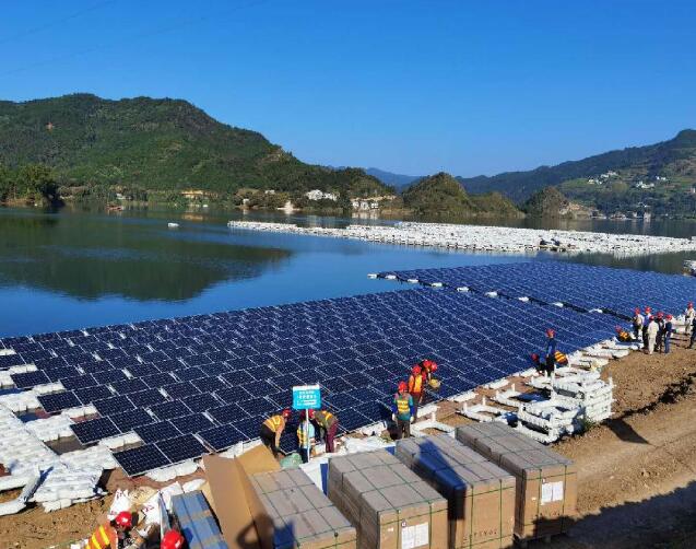 廣西桂冠巖灘水光互補(bǔ)光伏發(fā)電項目開工
