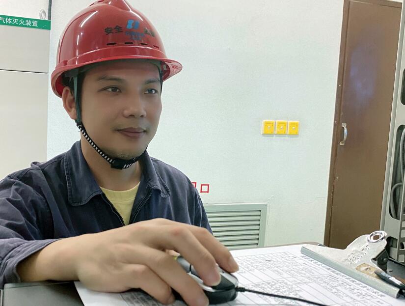 【中國(guó)電力網(wǎng)2019年度優(yōu)秀通訊員】張澤強(qiáng):用筆尖之力刻畫(huà)企業(yè)精彩