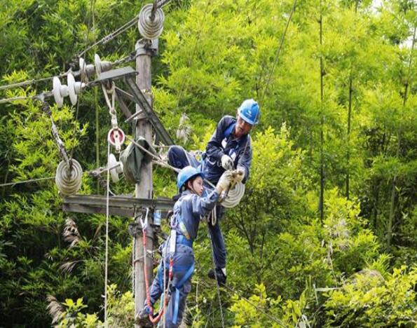 西江明珠塔供電:用真情把你點(diǎn)亮