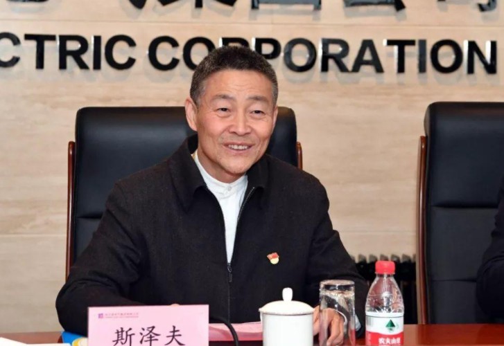 發(fā)展新能源要與電力安全統(tǒng)籌兼顧——訪全國(guó)政協(xié)常委，哈爾濱電氣集團(tuán)有限公司黨委書記、董事長(zhǎng)斯?jié)煞? /></a></div>
				<div   id=