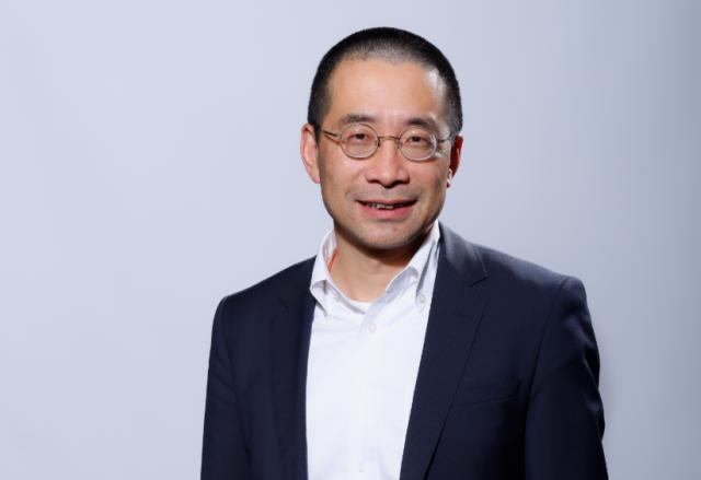 施耐德電氣全球執(zhí)行副總裁、中國區(qū)總裁尹正：提升能源效率助力實現(xiàn)碳中和