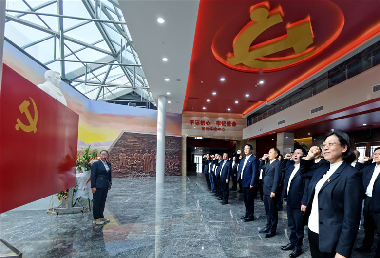 國(guó)網(wǎng)諸城市供電公司開展“賡續(xù)紅色基因，汲取前行力量”黨史學(xué)習(xí)教育