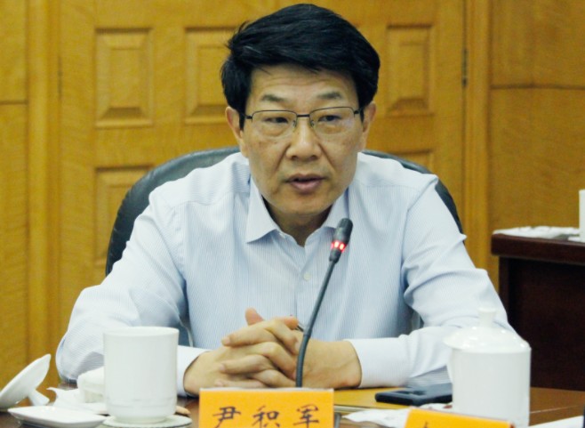 國網(wǎng)浙江省電力有限公司董事長、黨委書記  尹積軍：以“一體四翼”發(fā)展布局落地實踐 推動浙江高質量實現(xiàn)碳達峰