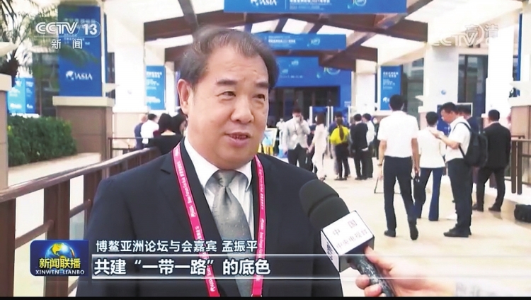 南方電網(wǎng)公司董事長(zhǎng)、黨組書(shū)記孟振平接受央視《新聞聯(lián)播》采訪