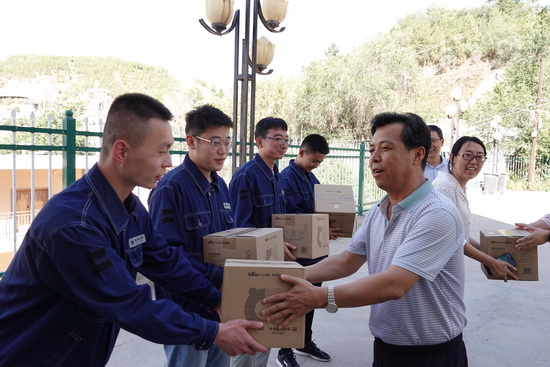 凝“新”聚力！劉家峽水電廠暖心關(guān)愛助“后浪”起航