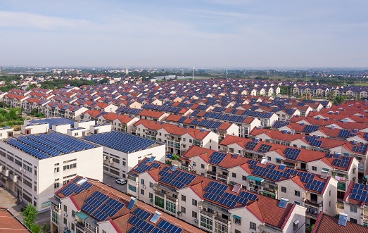 【兩會】南存輝委員：建議戶用光伏電力納入綠電、綠證、碳排放權(quán)交易市場