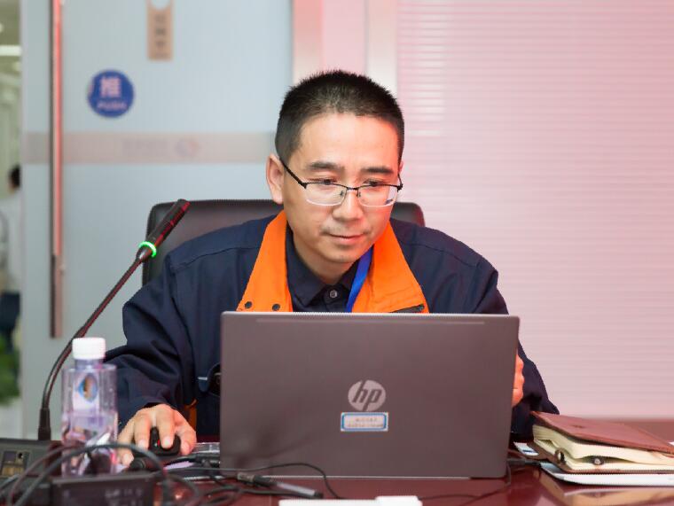 周效峰：半生矢志赴山河，鬢華雖改血仍殷