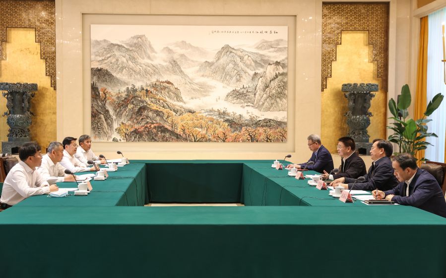 雷鳴山、韓君拜會(huì)湖北省委書記王蒙徽、省長王忠林