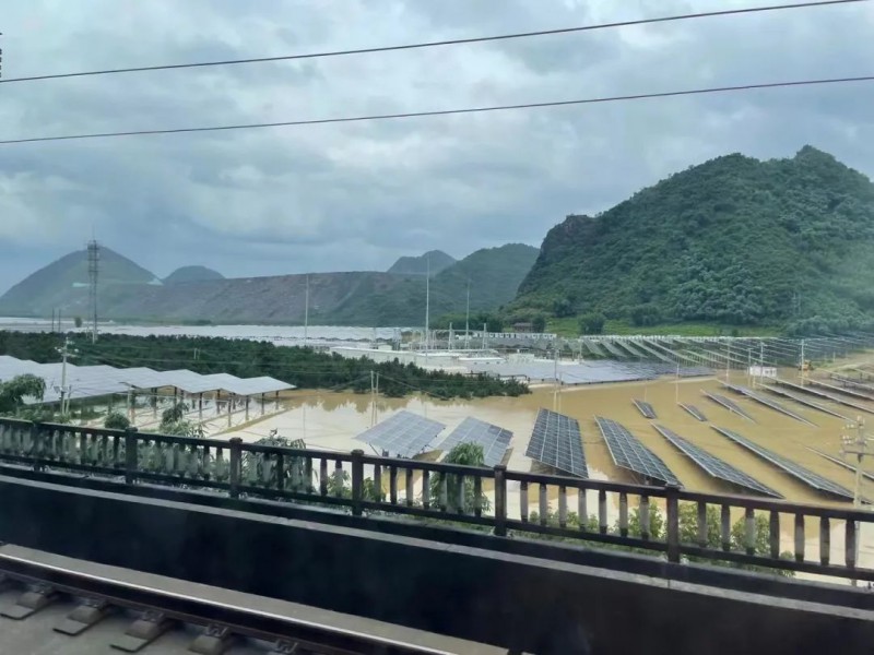 地面電站秒變漂浮電站，又一光伏電站被水淹！