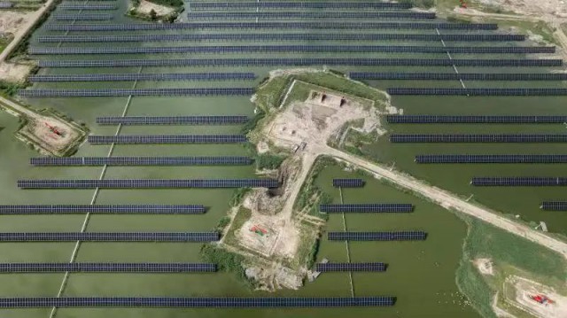 18.73MW！中石油首個水面光伏項目并網(wǎng)發(fā)電