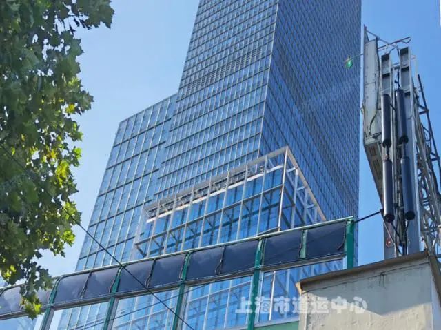 光伏發(fā)電棒＋柔性組件！上海高架路聲屏障安裝光伏