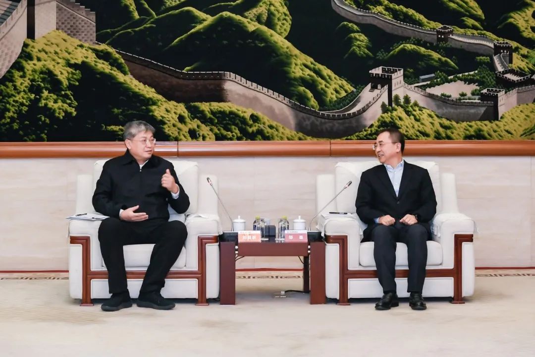 國家能源集團(tuán)黨組書記、董事長劉國躍與中國大唐主要領(lǐng)導(dǎo)會談