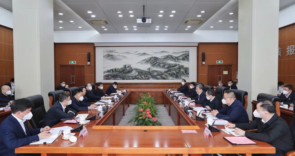 中核集團黨組書記、董事長余劍鋒與遼寧省委書記郝鵬、省長李樂成會談