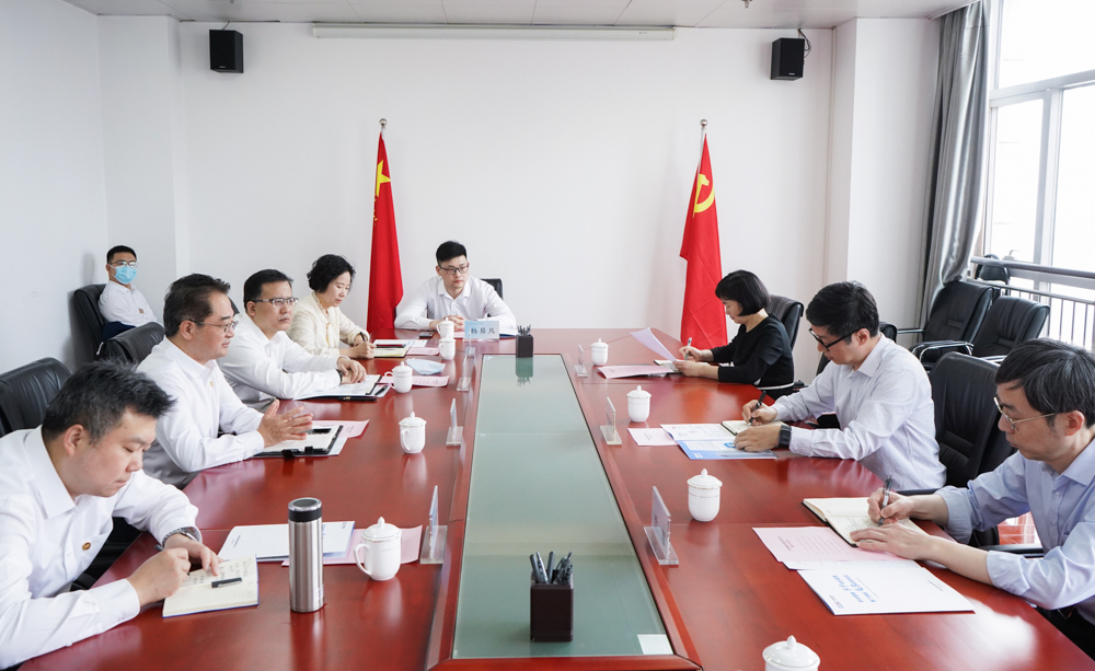中國能建黨委常委、副總經(jīng)理吳云與國家能源局華中監(jiān)管局黨組書記、局長任育之會談