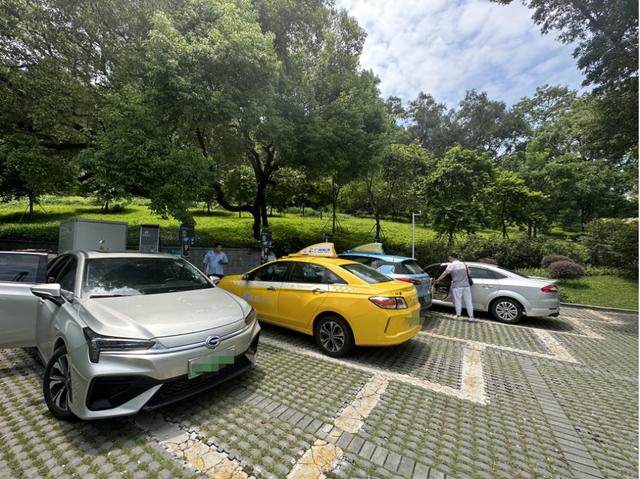 調(diào)查丨多地充電樁電價(jià)漲幅20%以上，分時(shí)電價(jià)與行業(yè)競爭多方博弈