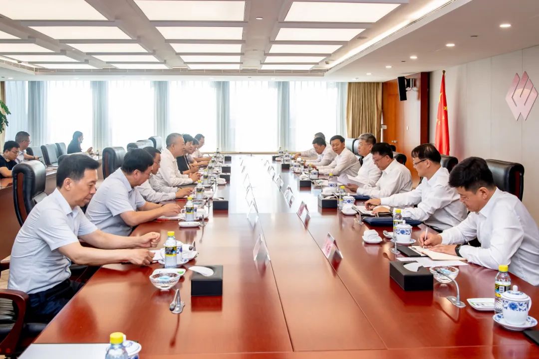 國家能源集團黨組書記、董事長劉國躍會見包頭市委副書記、市長張銳