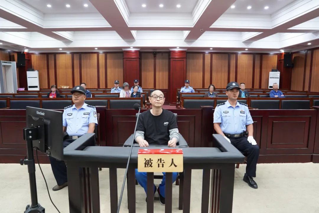 貴州電網(wǎng)有限責(zé)任公司原黨委委員、工會主席張帆受賄案一審宣判