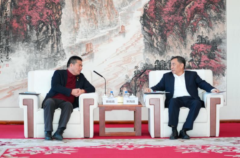 宋海良與“三新”聯(lián)盟成員遠東控股集團創(chuàng)始人、董事局主席蔣錫培會談
