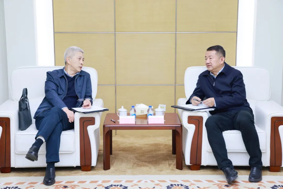 中國一重集團黨委書記、董事長徐鵬一行拜訪大唐環(huán)境黨委書記、董事長朱利明