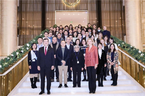 愛旭持續(xù)發(fā)力中歐新能源市場，為零碳未來注入更多活力
