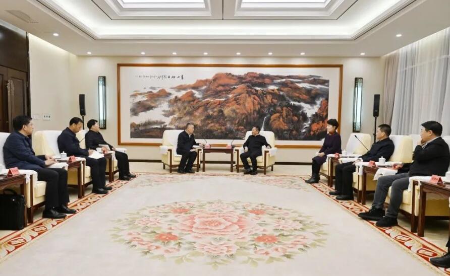 三峽集團(tuán)董事長、黨組書記雷鳴山拜會內(nèi)蒙古自治區(qū)黨委書記孫紹騁、自治區(qū)主席王莉霞