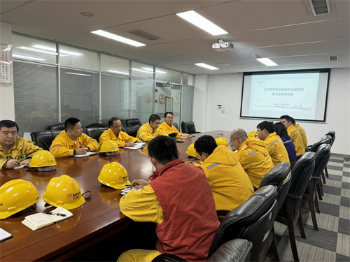 華潤電力南京公司黨委委員、副總經(jīng)理陳超虎參加一期戊值安全聯(lián)系日暨安全蹲點活動