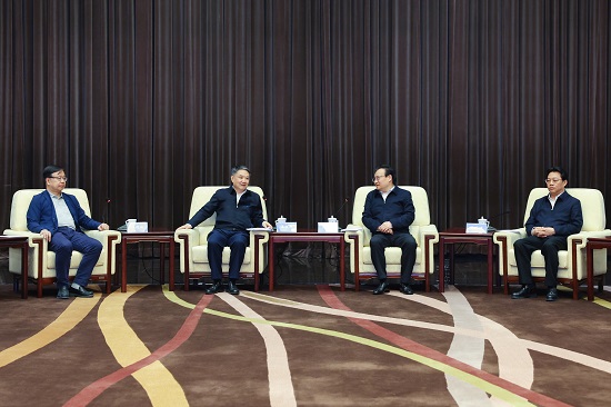 華能集團(tuán)董事長(zhǎng)溫樞剛、總經(jīng)理鄧建玲會(huì)見(jiàn)寧夏回族自治區(qū)黨委書記梁言順主席張雨浦