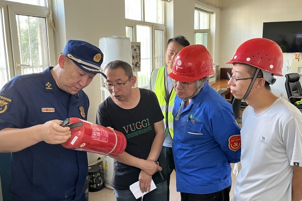 內(nèi)蒙古電力公司烏海千里山供電公司：蒙電愛(ài)心光明行，用電無(wú)憂筑防線