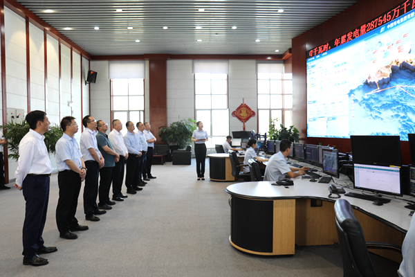 華電集團黨組副書記、總經理葉向東出席第三十屆蘭洽會并到華電甘肅公司調研