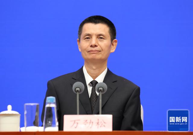 國家能源局:非化石能源發(fā)電裝機(jī)超過15億千瓦,歷史性超過火電