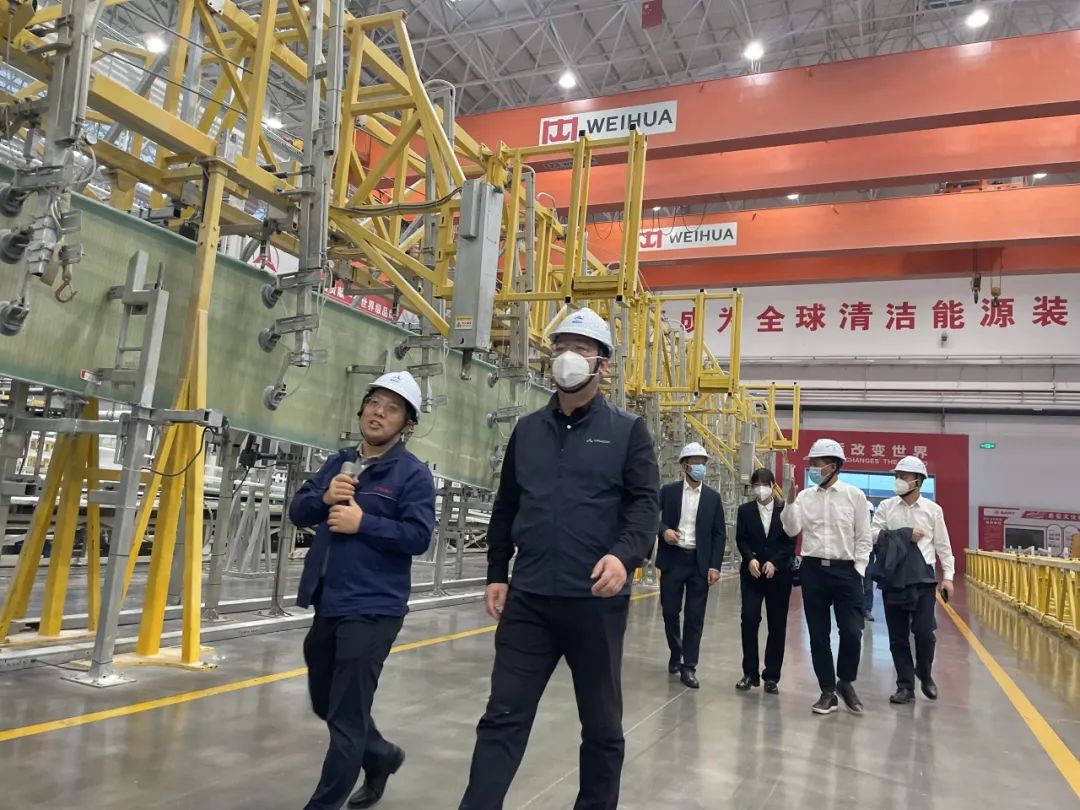 華電浙江公司黨委書記趙偉東赴中車株洲所、三一重能、湖南大學(xué)全國(guó)重點(diǎn)實(shí)驗(yàn)室開展高層交流活動(dòng)  華電浙江 2024年10月27日 18:46 浙江      10月24-26日，華電浙江公司黨委書記、執(zhí)行