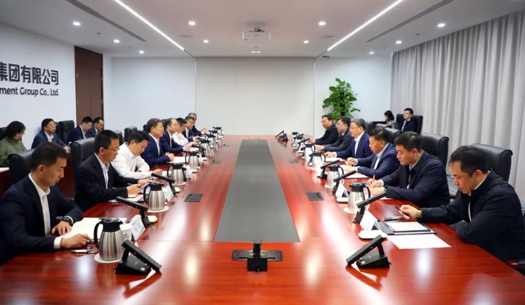中國電氣裝備黨委書記、董事長李洪鳳會見濟南市委副書記、市長于海田