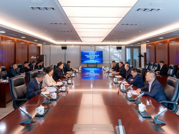 華電集團(tuán)副總經(jīng)理吳敬凱會見中國電建黨委常委、副總經(jīng)理徐鵬程