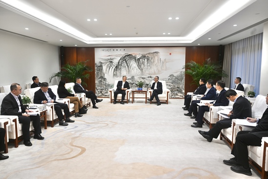 中國電建黨委副書記、總經(jīng)理王斌與中國機(jī)電商會黨委書記、會長張鈺晶舉行會談