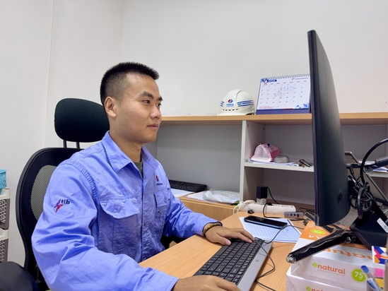 【新春走基層】春節(jié)堅(jiān)守，點(diǎn)亮異國(guó)的奉獻(xiàn)之光