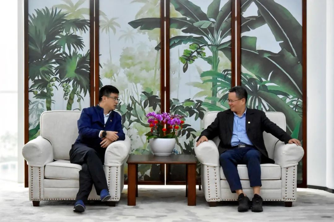 國電投海南公司黨委副書記、總經(jīng)理劉波濤拜訪大唐海南公司黨委書記、董事長王俊啟