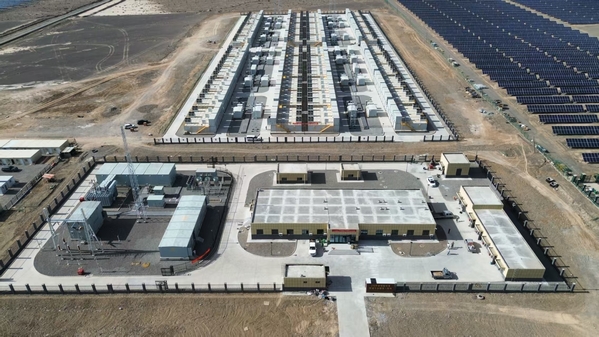 新疆哈密首個“全釩液流”獨立儲能電站并網(wǎng)